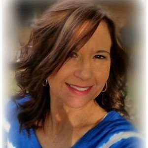 Meet your Posher, Tracy lynn